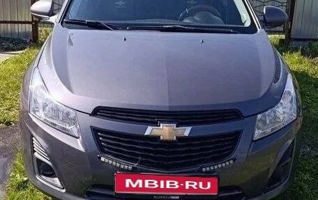 Chevrolet Cruze II, 2013 год, 800 000 рублей, 1 фотография