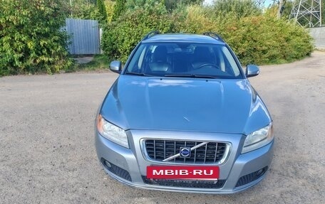 Volvo V70 III рестайлинг, 2008 год, 999 000 рублей, 2 фотография