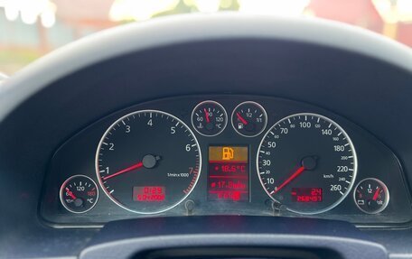 Audi A6, 2002 год, 700 000 рублей, 15 фотография