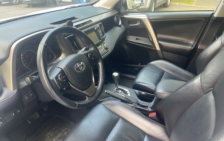 Toyota RAV4, 2013 год, 1 950 000 рублей, 10 фотография