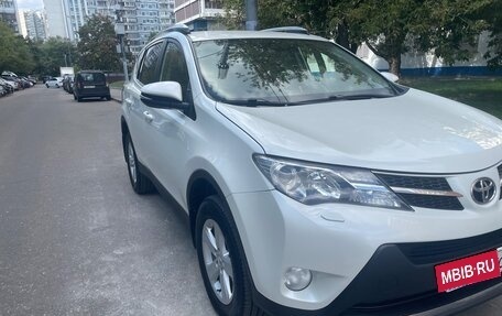 Toyota RAV4, 2013 год, 1 950 000 рублей, 2 фотография