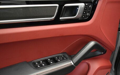 Porsche Cayenne III, 2022 год, 12 490 000 рублей, 14 фотография