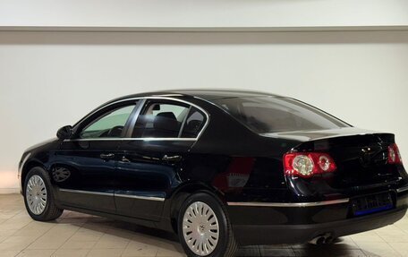 Volkswagen Passat B6, 2010 год, 679 000 рублей, 2 фотография