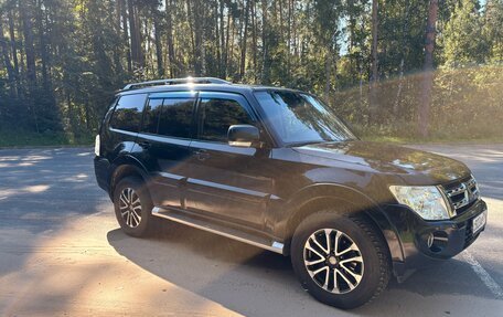 Mitsubishi Pajero IV, 2011 год, 1 800 000 рублей, 3 фотография