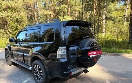 Mitsubishi Pajero IV, 2011 год, 1 800 000 рублей, 5 фотография