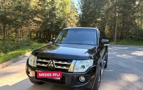 Mitsubishi Pajero IV, 2011 год, 1 800 000 рублей, 2 фотография