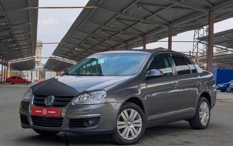 Volkswagen Jetta VI, 2010 год, 449 900 рублей, 1 фотография