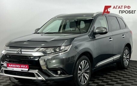 Mitsubishi Outlander III рестайлинг 3, 2019 год, 2 350 000 рублей, 1 фотография