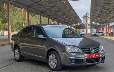 Volkswagen Jetta VI, 2010 год, 449 900 рублей, 2 фотография