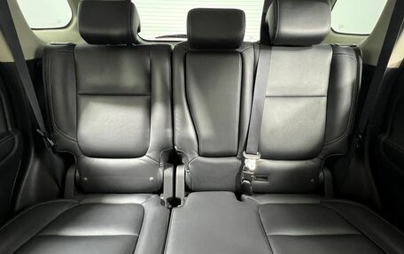 Mitsubishi Outlander III рестайлинг 3, 2019 год, 2 350 000 рублей, 15 фотография