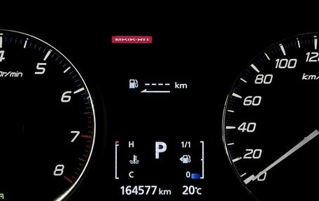 Mitsubishi Outlander III рестайлинг 3, 2019 год, 2 350 000 рублей, 14 фотография