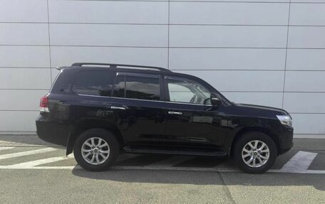 Toyota Land Cruiser 200, 2018 год, 4 940 000 рублей, 4 фотография