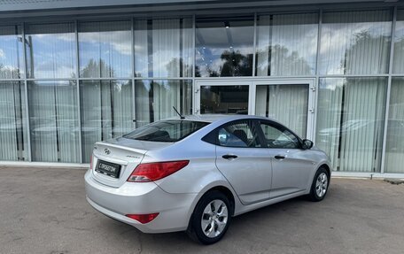 Hyundai Solaris II рестайлинг, 2015 год, 825 000 рублей, 5 фотография