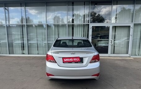 Hyundai Solaris II рестайлинг, 2015 год, 825 000 рублей, 6 фотография