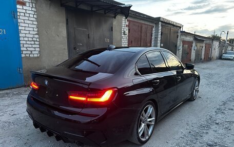 BMW 3 серия, 2019 год, 2 700 000 рублей, 2 фотография