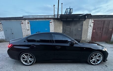 BMW 3 серия, 2019 год, 2 700 000 рублей, 4 фотография