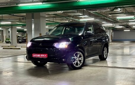 Mitsubishi Outlander III рестайлинг 3, 2013 год, 1 190 000 рублей, 1 фотография