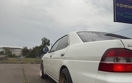 Nissan Laurel VIII, 2002 год, 670 000 рублей, 15 фотография