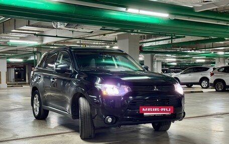 Mitsubishi Outlander III рестайлинг 3, 2013 год, 1 190 000 рублей, 6 фотография