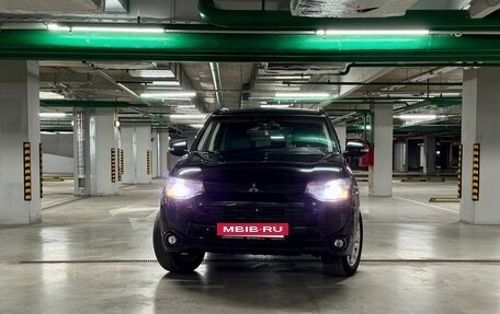 Mitsubishi Outlander III рестайлинг 3, 2013 год, 1 190 000 рублей, 3 фотография