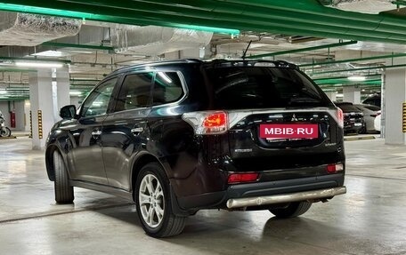 Mitsubishi Outlander III рестайлинг 3, 2013 год, 1 190 000 рублей, 7 фотография
