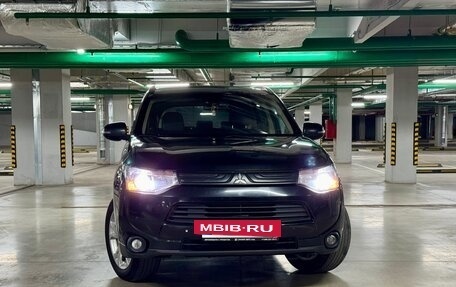 Mitsubishi Outlander III рестайлинг 3, 2013 год, 1 190 000 рублей, 8 фотография