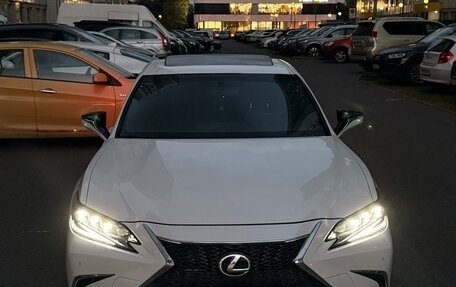 Lexus ES VII, 2021 год, 3 300 000 рублей, 1 фотография