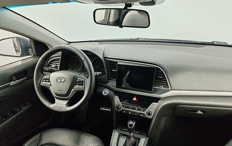 Hyundai Elantra VI рестайлинг, 2016 год, 1 179 000 рублей, 11 фотография
