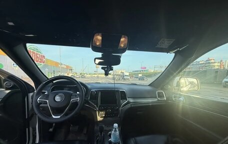 Jeep Grand Cherokee, 2017 год, 4 000 000 рублей, 14 фотография