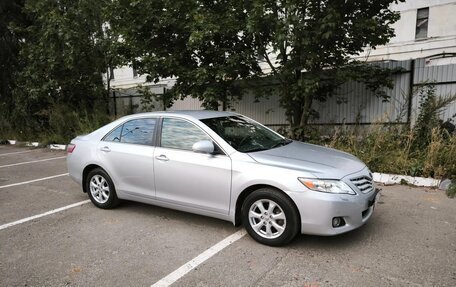 Toyota Camry, 2010 год, 1 070 000 рублей, 2 фотография