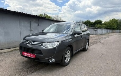 Mitsubishi Outlander III рестайлинг 3, 2013 год, 1 380 000 рублей, 1 фотография