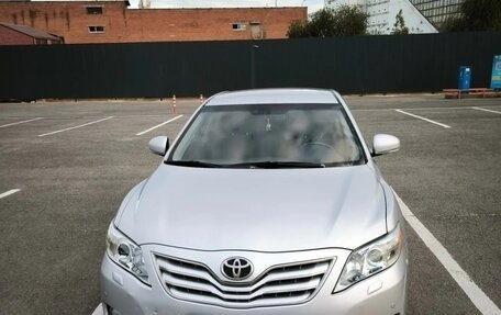 Toyota Camry, 2010 год, 1 070 000 рублей, 3 фотография