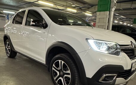 Renault Logan II, 2022 год, 1 390 000 рублей, 10 фотография