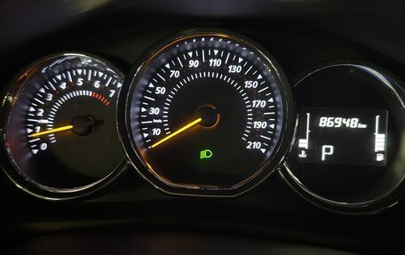 Renault Logan II, 2022 год, 1 390 000 рублей, 29 фотография