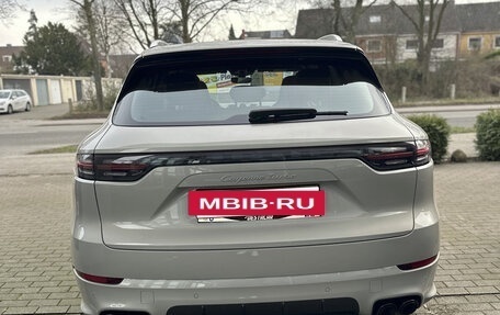Porsche Cayenne III, 2020 год, 17 400 000 рублей, 4 фотография