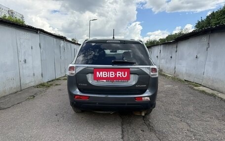 Mitsubishi Outlander III рестайлинг 3, 2013 год, 1 380 000 рублей, 6 фотография