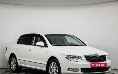 Skoda Superb III рестайлинг, 2012 год, 899 000 рублей, 3 фотография