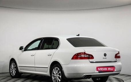 Skoda Superb III рестайлинг, 2012 год, 899 000 рублей, 7 фотография