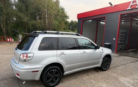 Mitsubishi Outlander III рестайлинг 3, 2003 год, 365 000 рублей, 3 фотография