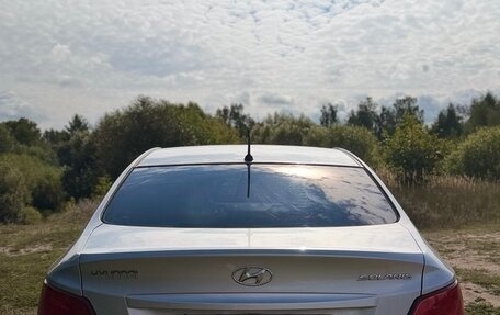 Hyundai Solaris II рестайлинг, 2015 год, 900 000 рублей, 4 фотография