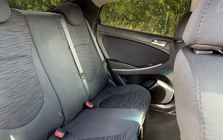 Hyundai Solaris II рестайлинг, 2015 год, 900 000 рублей, 10 фотография