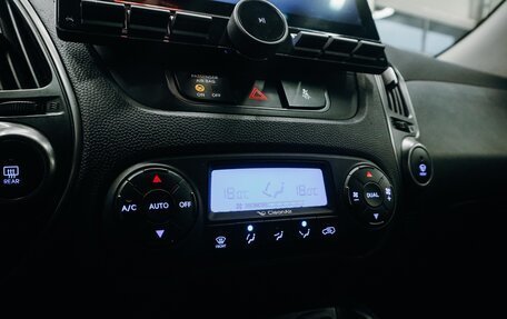 Hyundai ix35 I рестайлинг, 2014 год, 999 000 рублей, 23 фотография