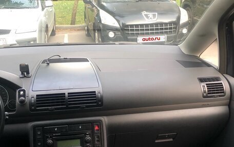 Volkswagen Sharan I рестайлинг, 2006 год, 900 000 рублей, 17 фотография