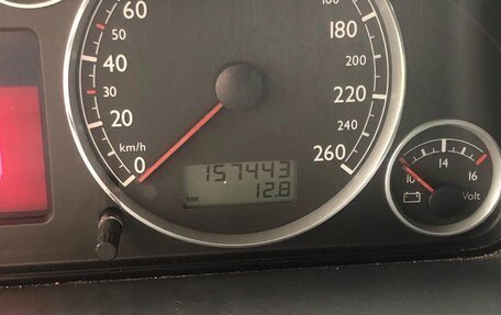 Volkswagen Sharan I рестайлинг, 2006 год, 900 000 рублей, 24 фотография