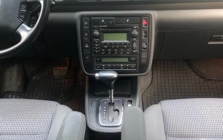 Volkswagen Sharan I рестайлинг, 2006 год, 900 000 рублей, 18 фотография