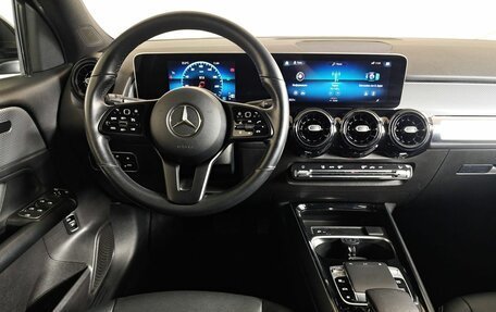Mercedes-Benz GLB, 2020 год, 2 495 000 рублей, 19 фотография