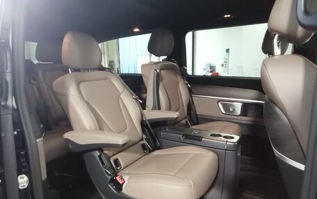 Mercedes-Benz V-Класс, 2025 год, 16 300 000 рублей, 24 фотография
