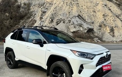 Toyota RAV4, 2021 год, 3 200 000 рублей, 1 фотография