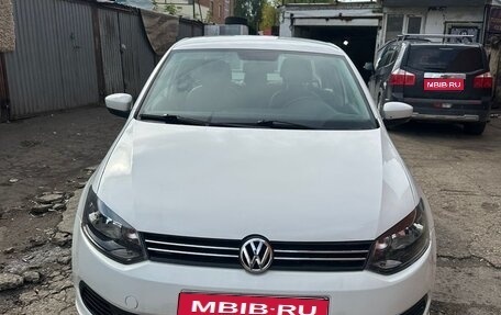 Volkswagen Polo VI (EU Market), 2013 год, 700 000 рублей, 1 фотография