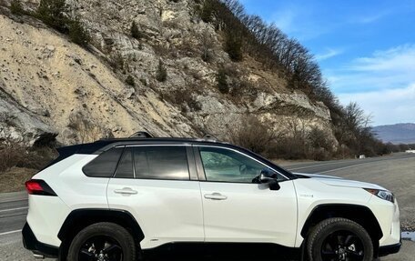 Toyota RAV4, 2021 год, 3 200 000 рублей, 8 фотография
